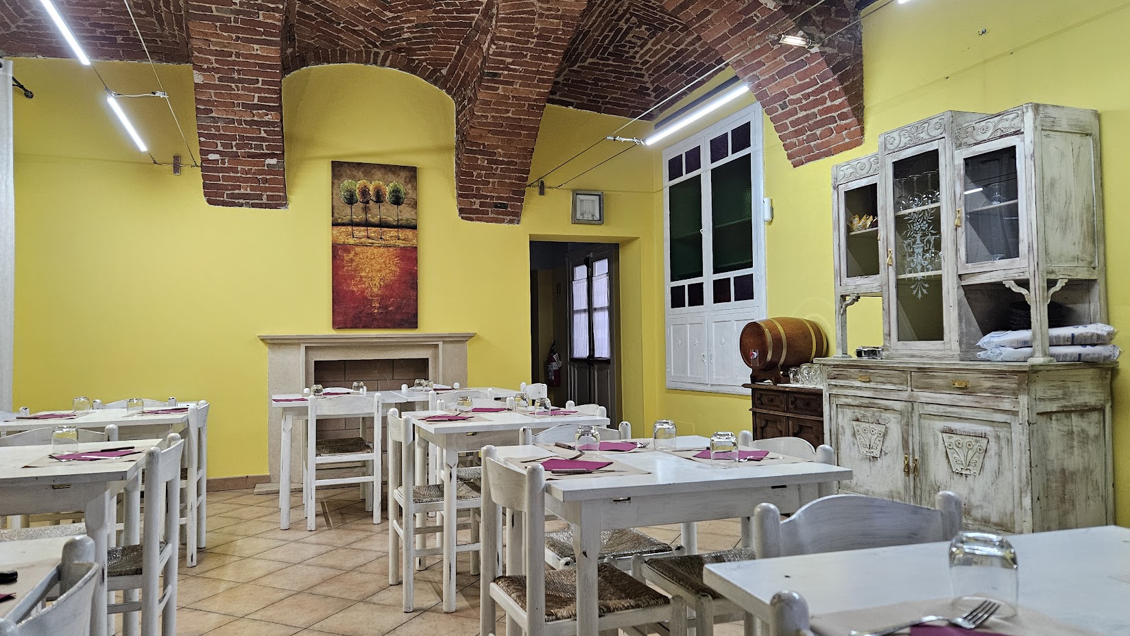 Sala interna della trattoria La Scaletta